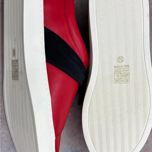 Ash Red Sneakers with Black Bow - Picture 4 of 4